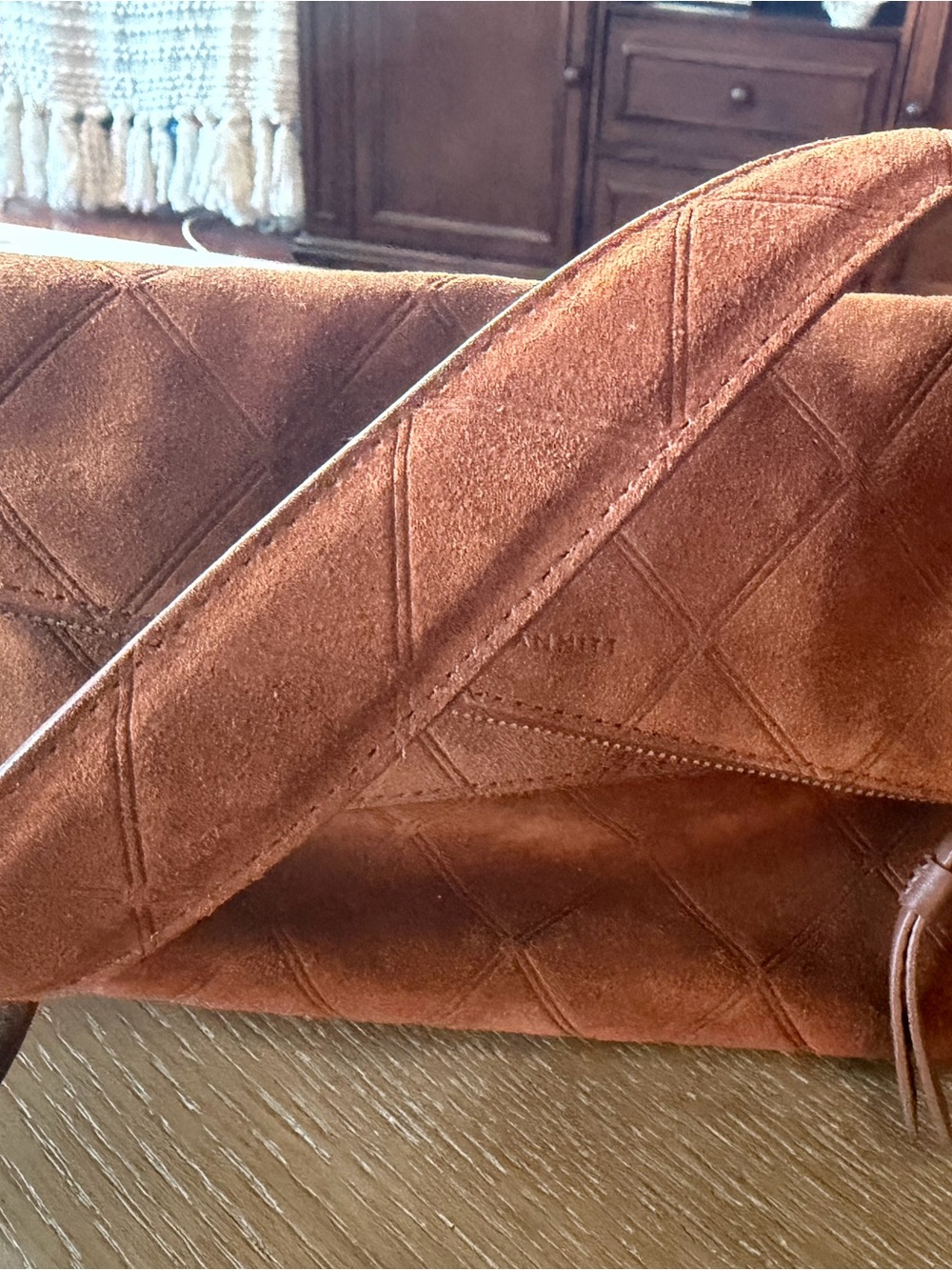 Hammitt Dillon Small crossbody bag in chocolate diamond suede NWT - Picture 2 of 5